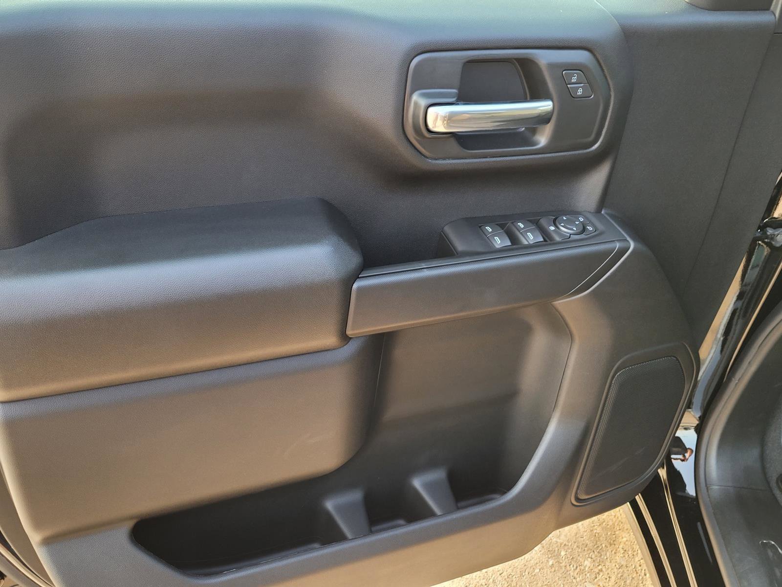 New 2026 Chevrolet Silverado 1500 Custom RWD image 12