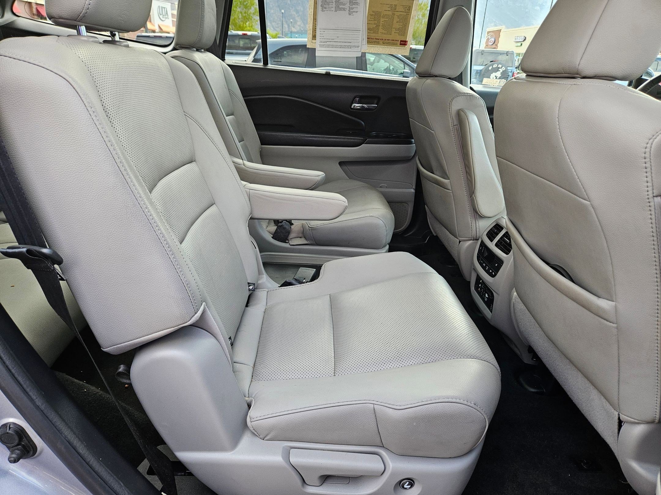 Used 2018 Honda Pilot Elite image 33