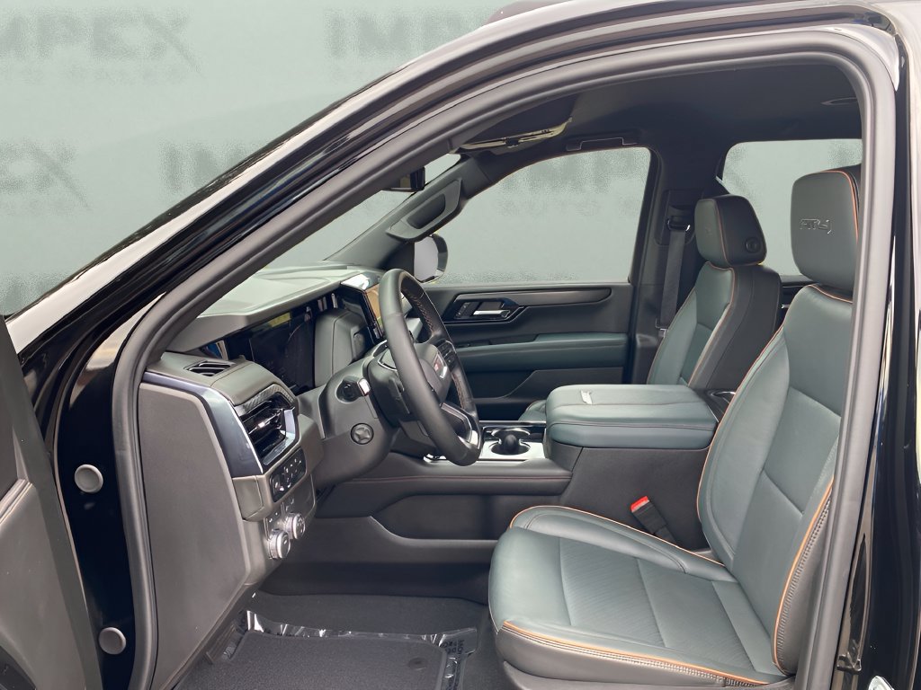 Used 2025 GMC Yukon XL AT4 w/ LPO, Floor Liner Package AWD/4WD image 10