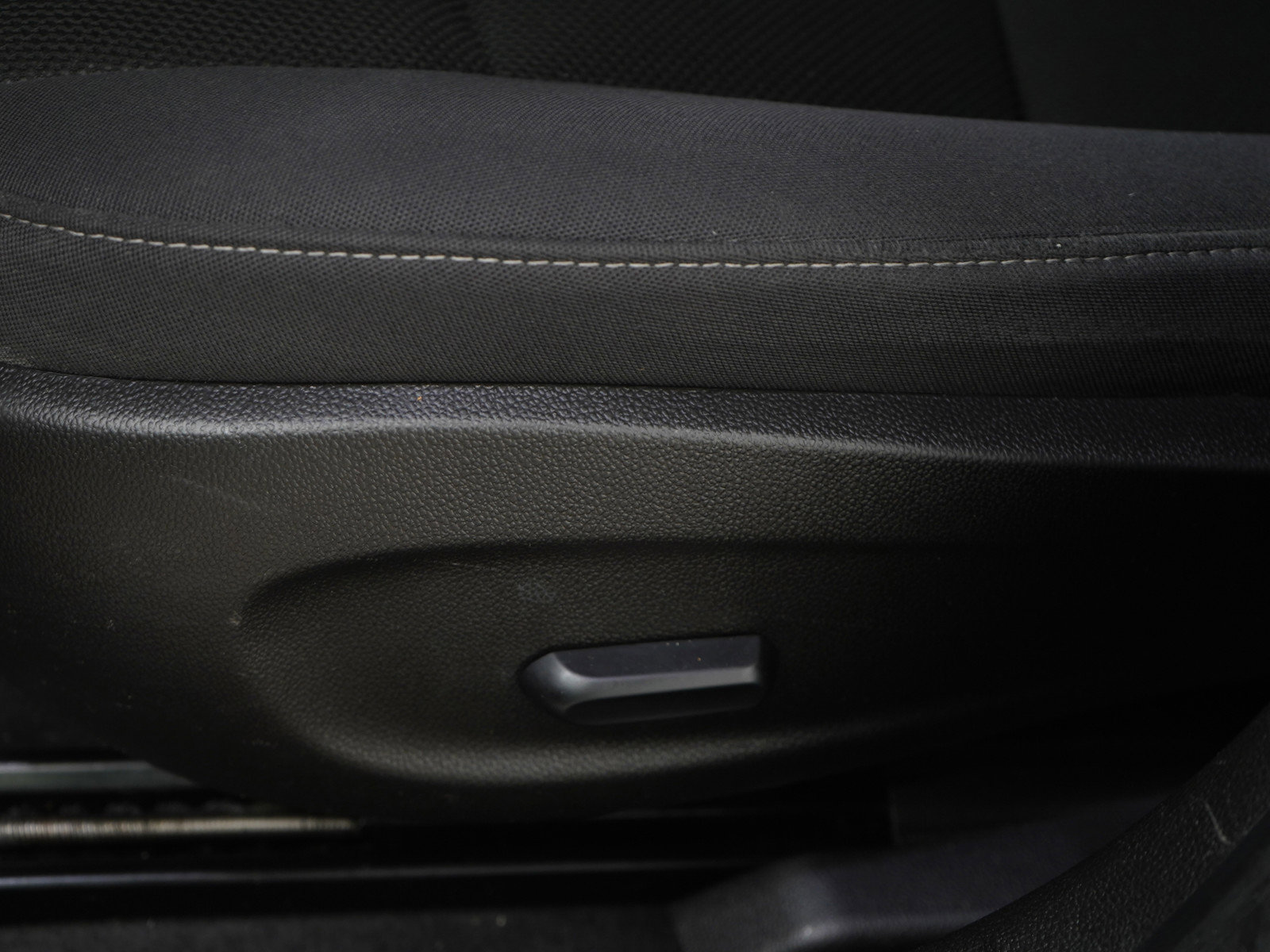 Used 2013 Chevrolet Cruze LT FWD image 22