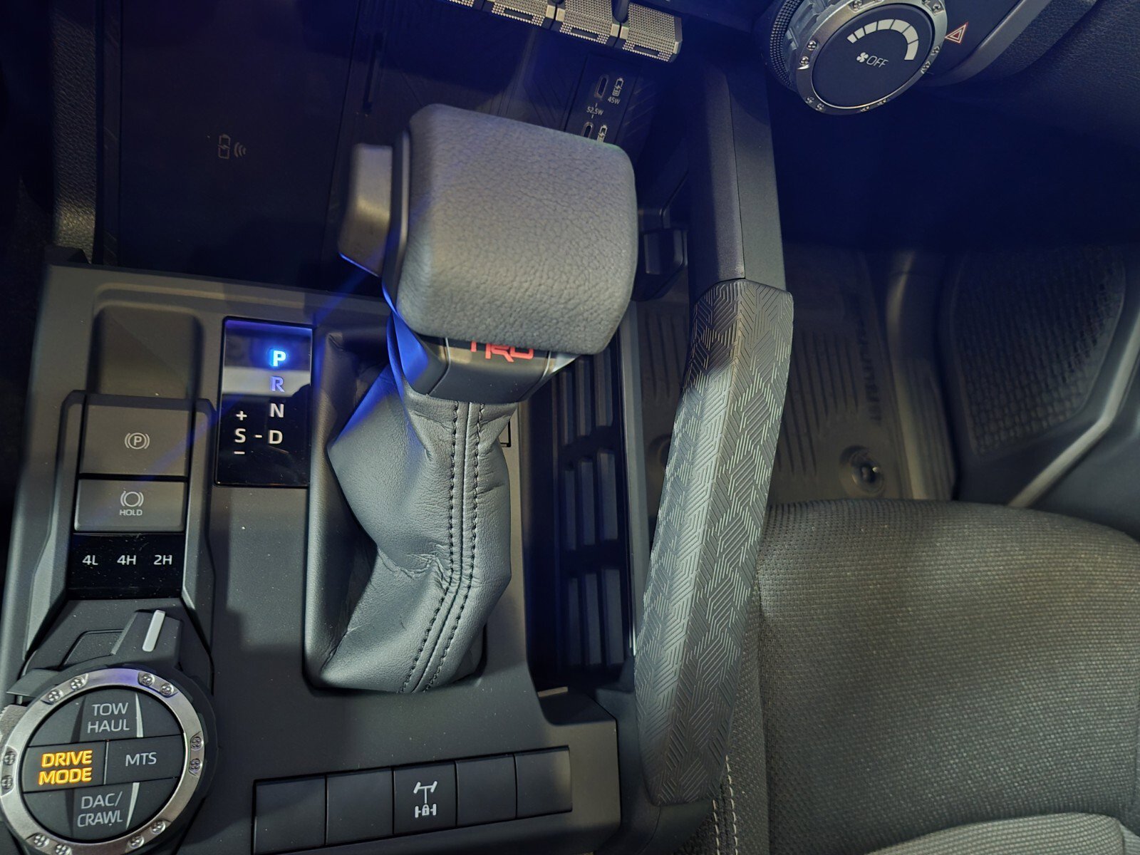 New 2026 Toyota 4Runner 4WD image 27