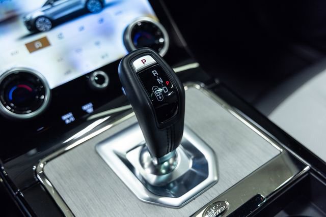 Used 2023 Land Rover Range Rover Evoque R-Dynamic SE image 20