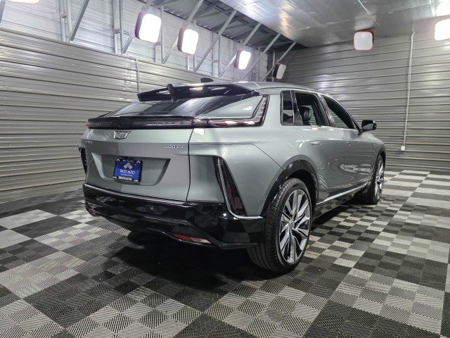Used 2025 Cadillac Lyriq Luxury w/ LPO, Floor Liner Package image 5