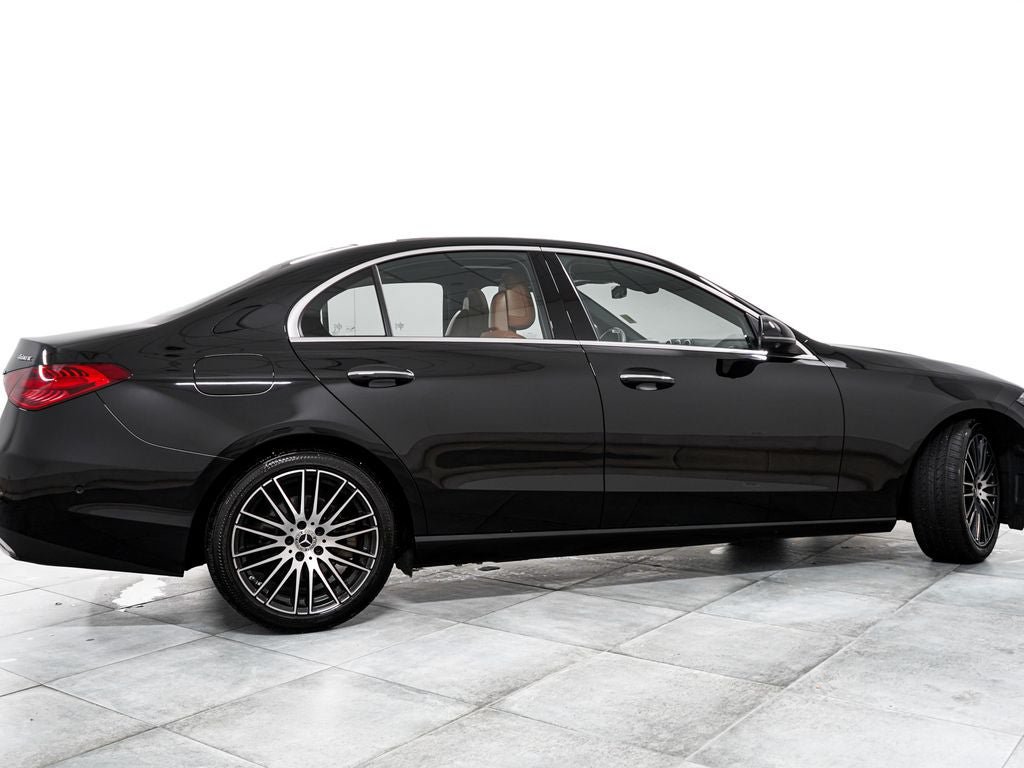 Used 2024 Mercedes-Benz C 300 4MATIC Sedan w/ Exclusive Trim Package image 7