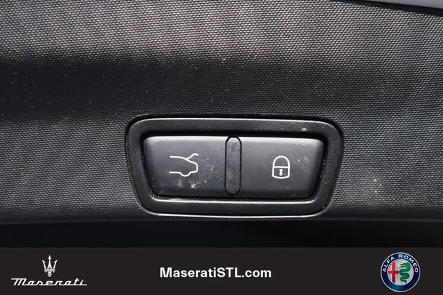 Used 2023 Alfa Romeo Stelvio Ti image 27