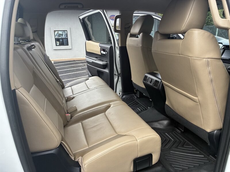 Used 2018 Toyota Tundra Limited w/ Limited Premium Package AWD/4WD image 15