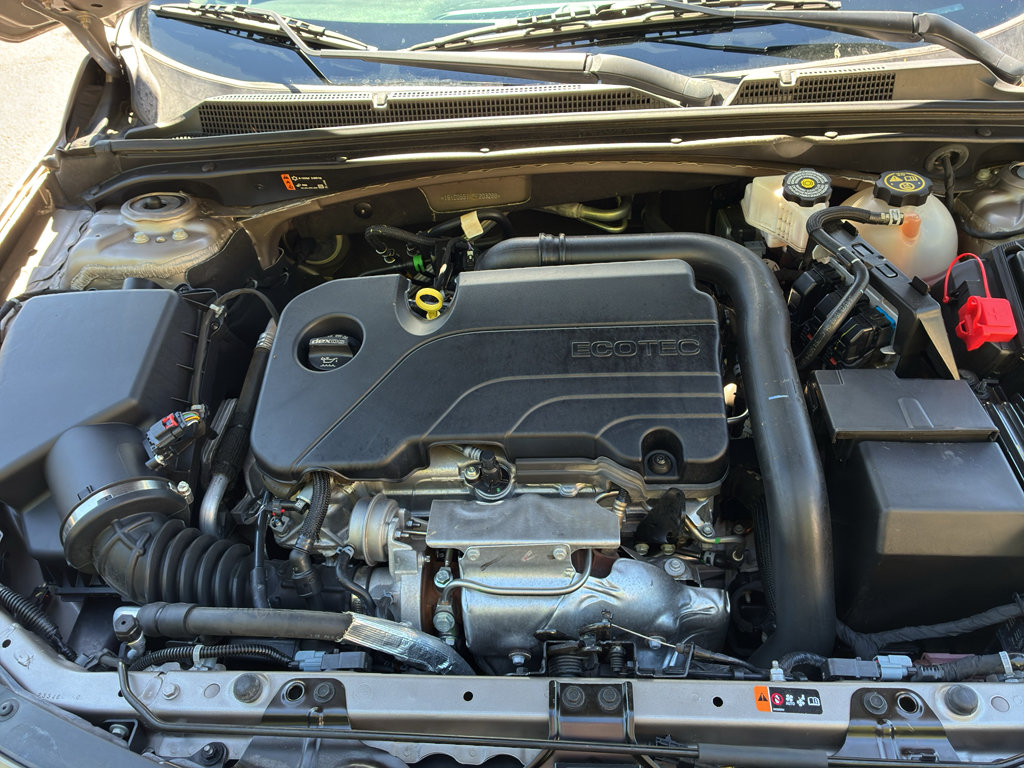 Used 2023 Chevrolet Malibu LT FWD image 17