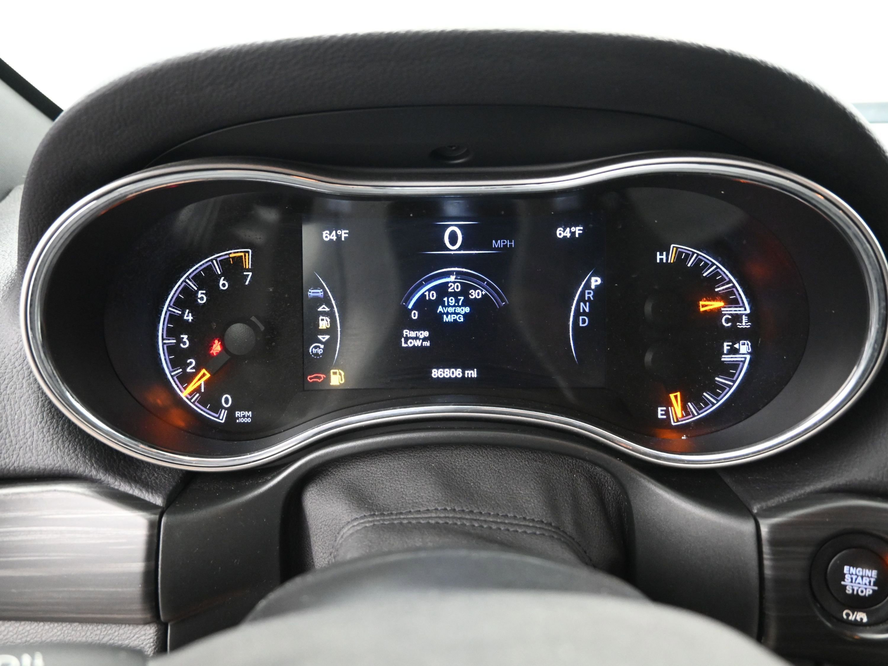 Used 2021 Jeep Grand Cherokee Laredo image 13