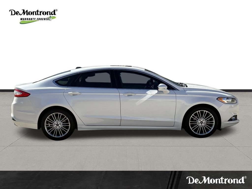 Used 2015 Ford Fusion SE w/ Equipment Group 202A image 4