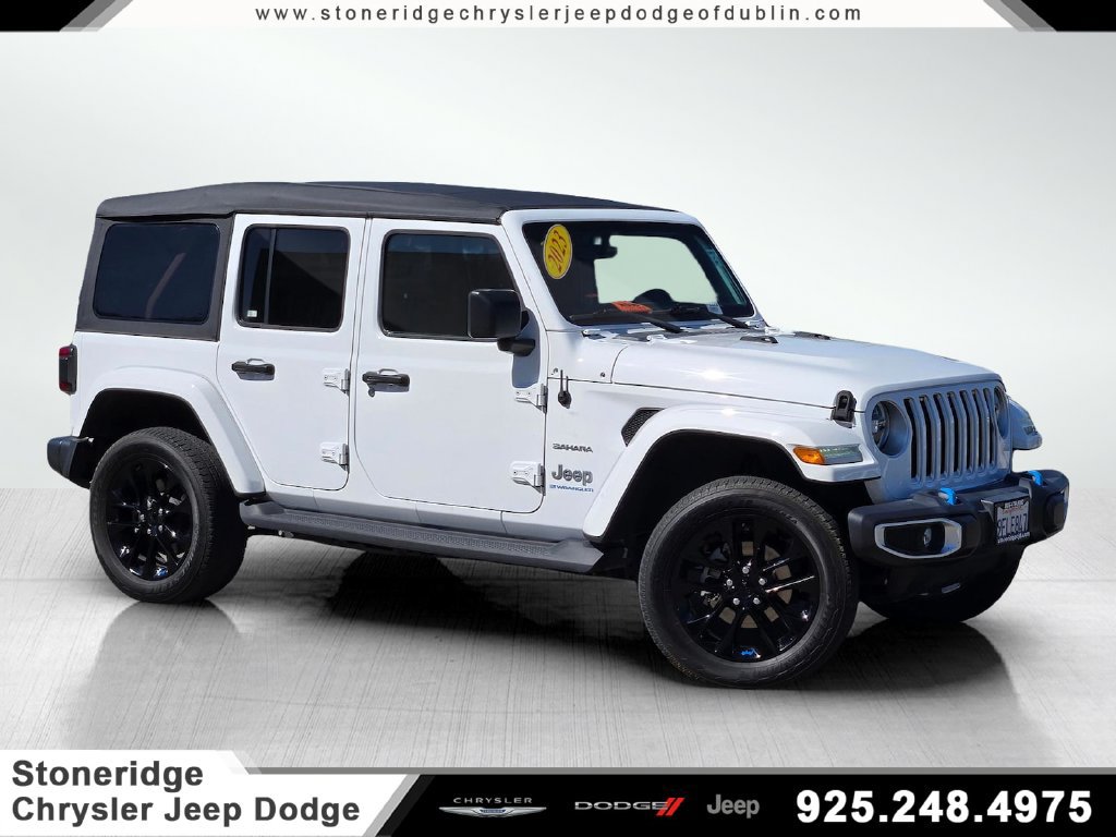 Used 2023 Jeep Wrangler Unlimited Sahara w/ Cold Weather Group AWD/4WD image 1