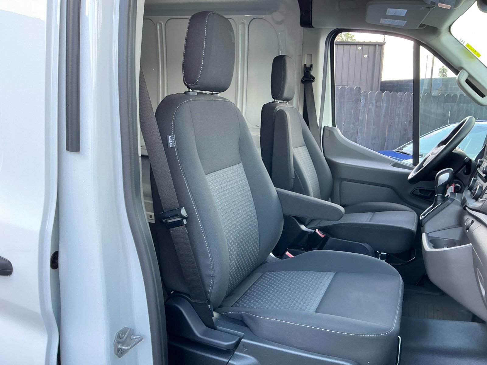 Used 2023 Ford Transit 250 Medium Roof RWD image 20