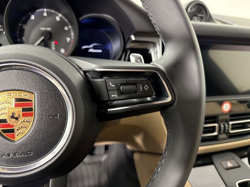 New 2026 Porsche Macan AWD/4WD image 39
