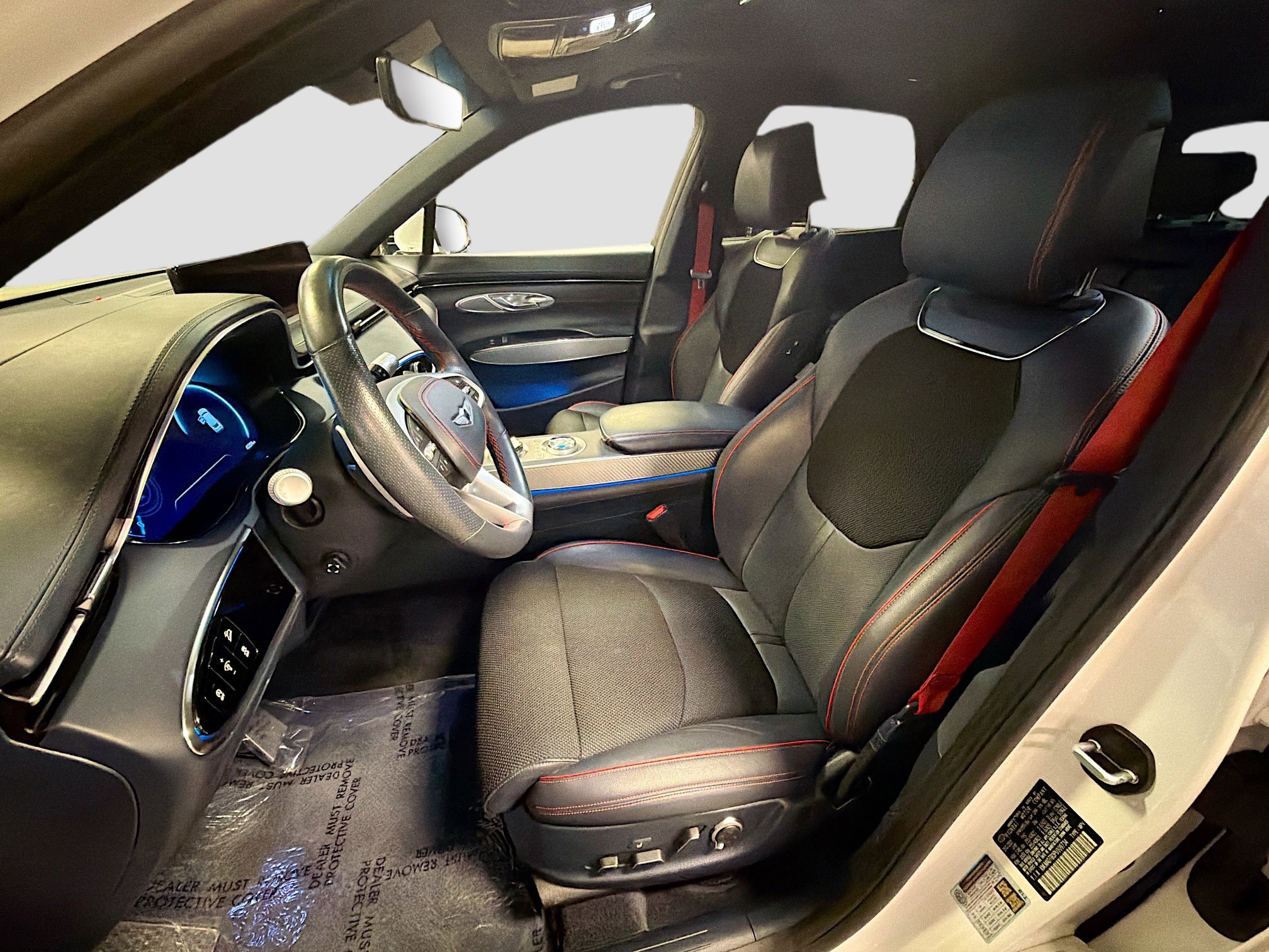 Used 2023 Genesis GV70 2.5T w/ Sport Prestige Package image 13