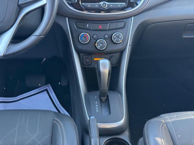 Certified 2022 Chevrolet Trax LT w/ Sport Edition image 14