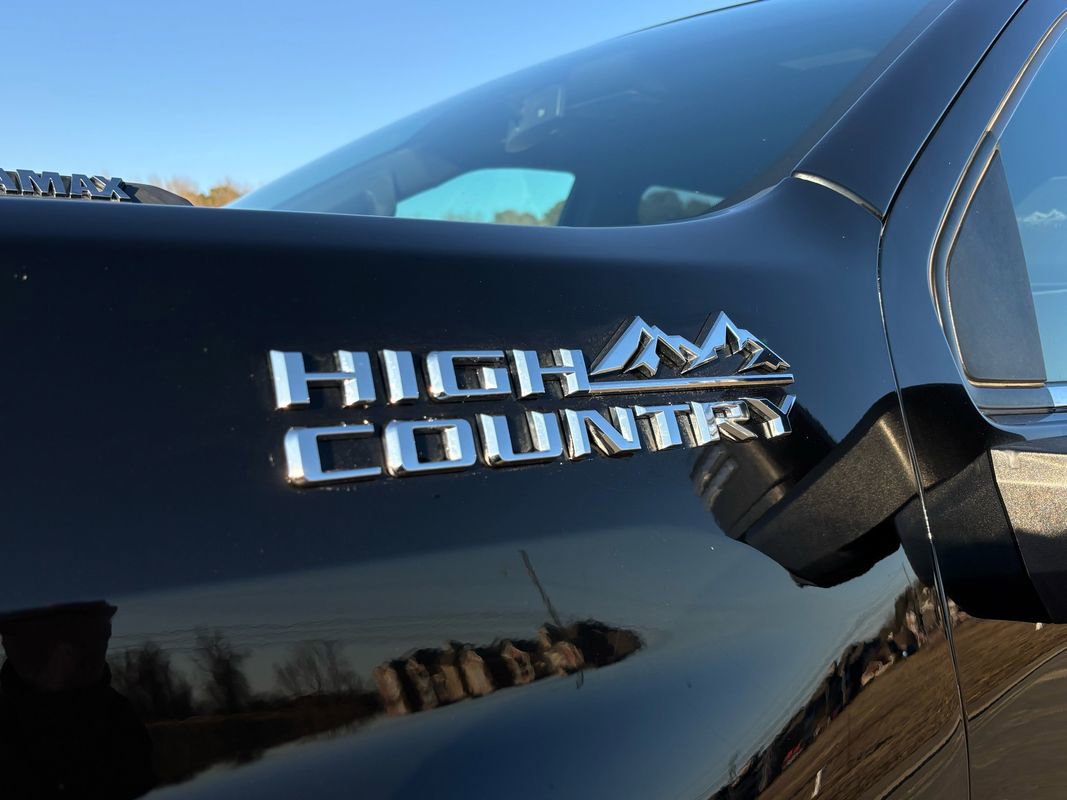 Used 2022 Chevrolet Silverado 2500 High Country image 12