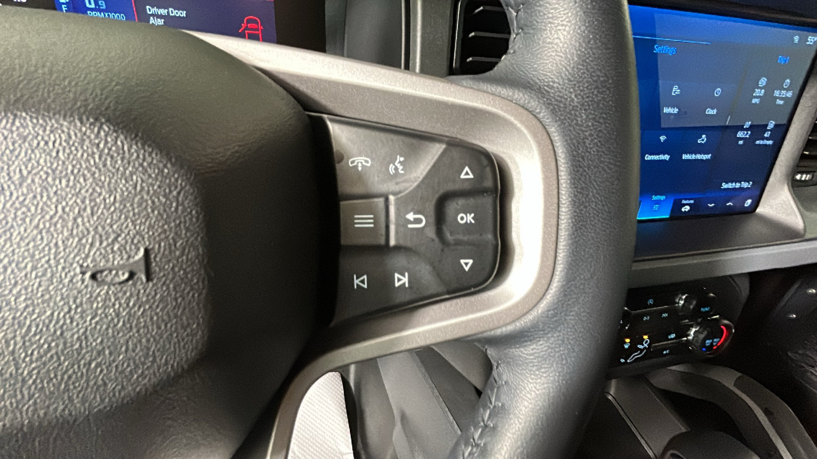 Used 2024 Ford Bronco Big Bend AWD/4WD image 17