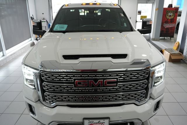 Used 2023 GMC Sierra 3500 Denali image 5