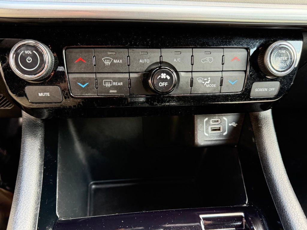 Certified 2025 Jeep Compass Limited AWD/4WD image 26