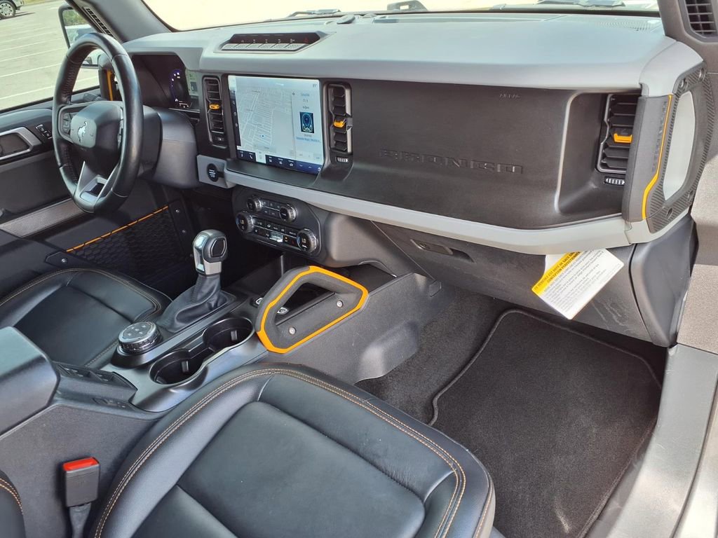 Used 2023 Ford Bronco Badlands w/ Sasquatch Package image 12