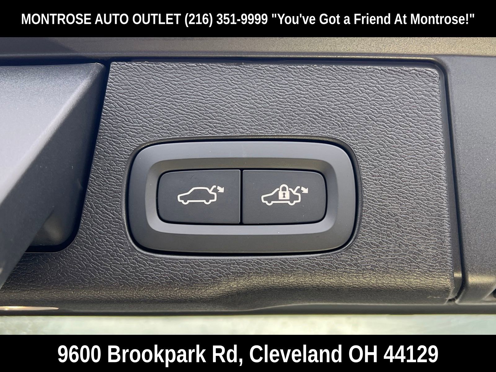 New 2026 Volvo XC60 T8 Ultra image 40