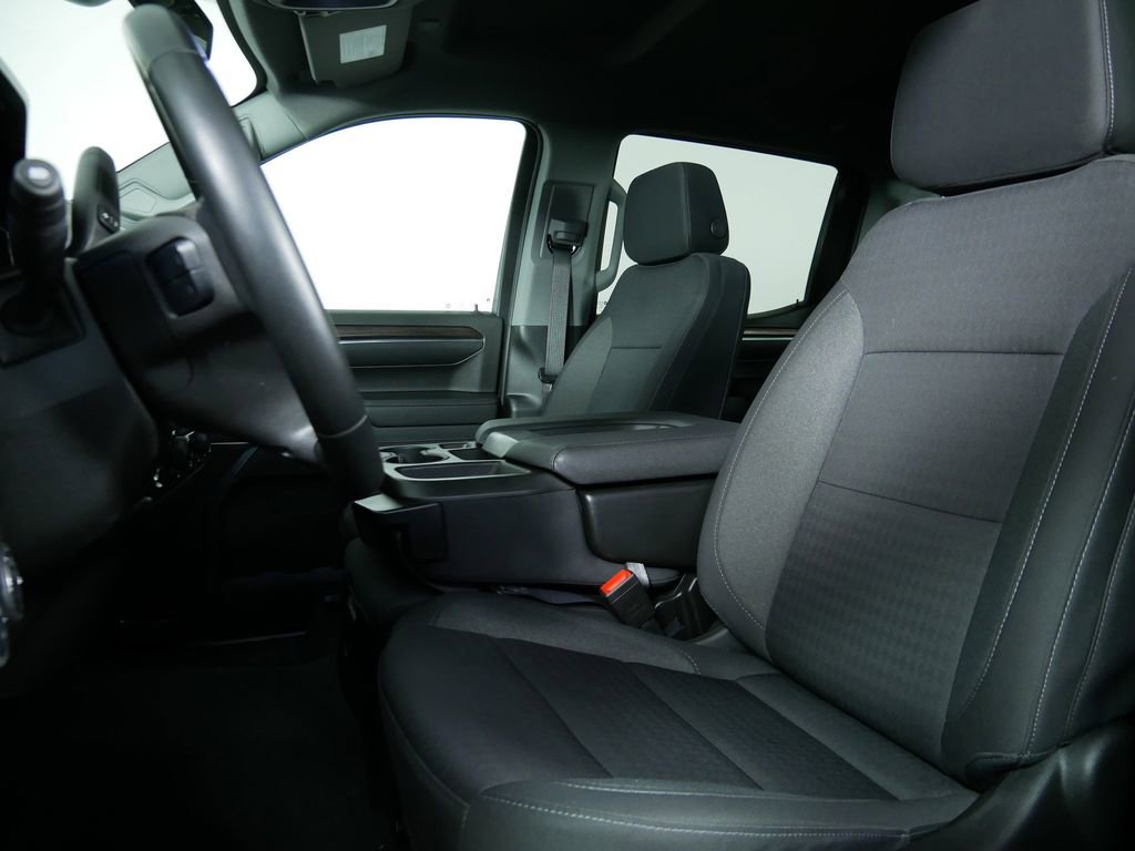 Used 2023 Chevrolet Silverado 1500 RST AWD/4WD image 15
