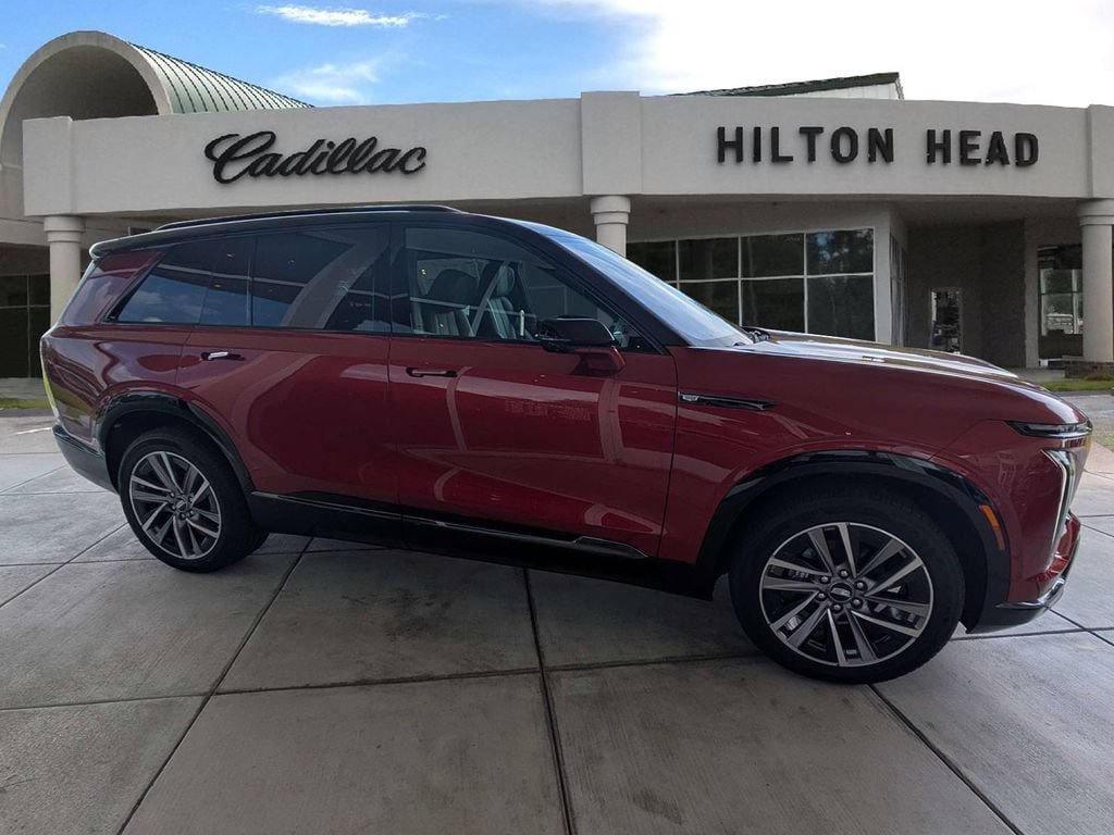 New 2027 Cadillac Vistiq Sport w/ LPO, Floor Liner Package AWD/4WD image 7