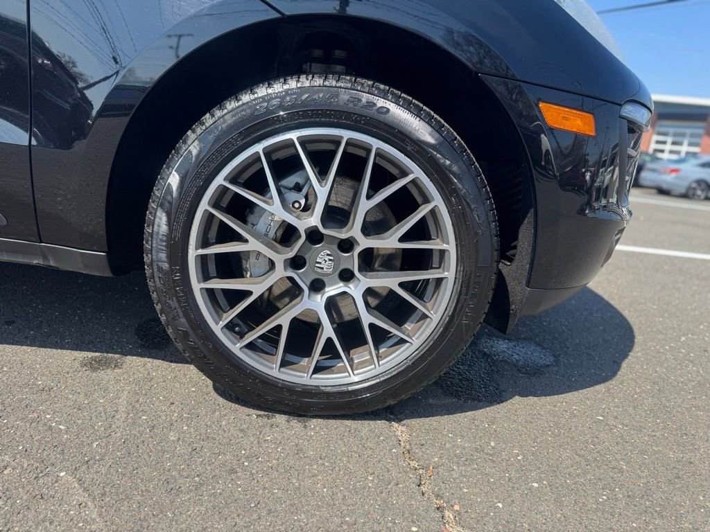 Used 2016 Porsche Macan S image 22