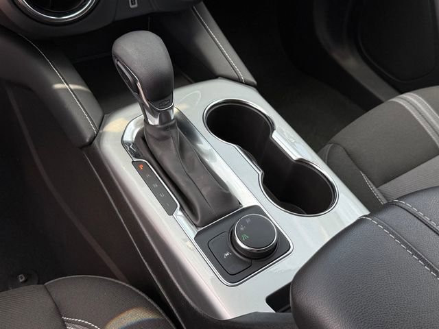 Used 2025 Chevrolet Blazer LT FWD image 23