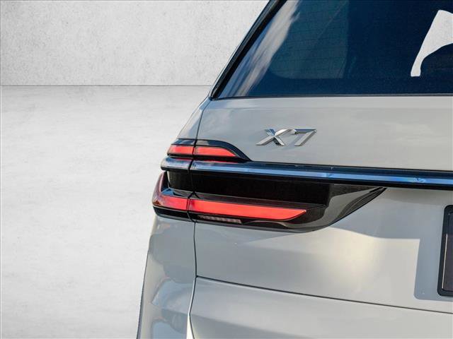Used 2026 BMW X7 xDrive40i image 15