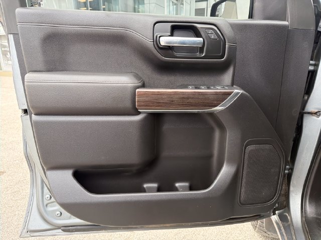 Used 2021 Chevrolet Silverado 1500 LT Trail Boss w/ Bed Protection Package AWD/4WD image 10