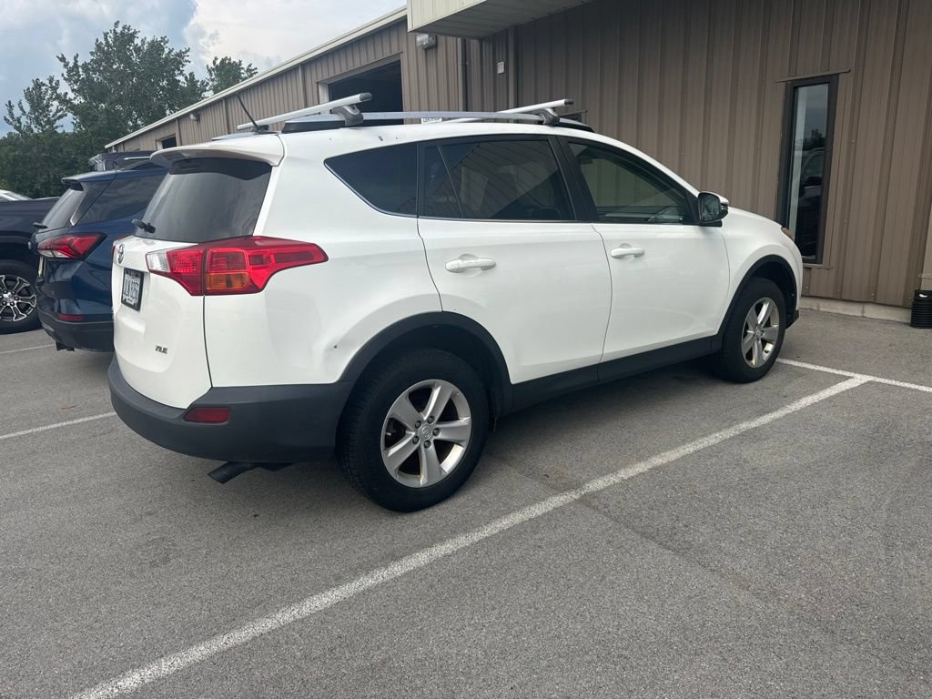 Used 2014 Toyota RAV4 XLE FWD image 3