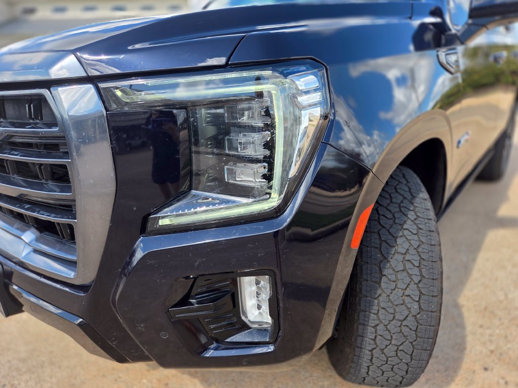 Used 2022 GMC Yukon AT4 AWD/4WD image 9