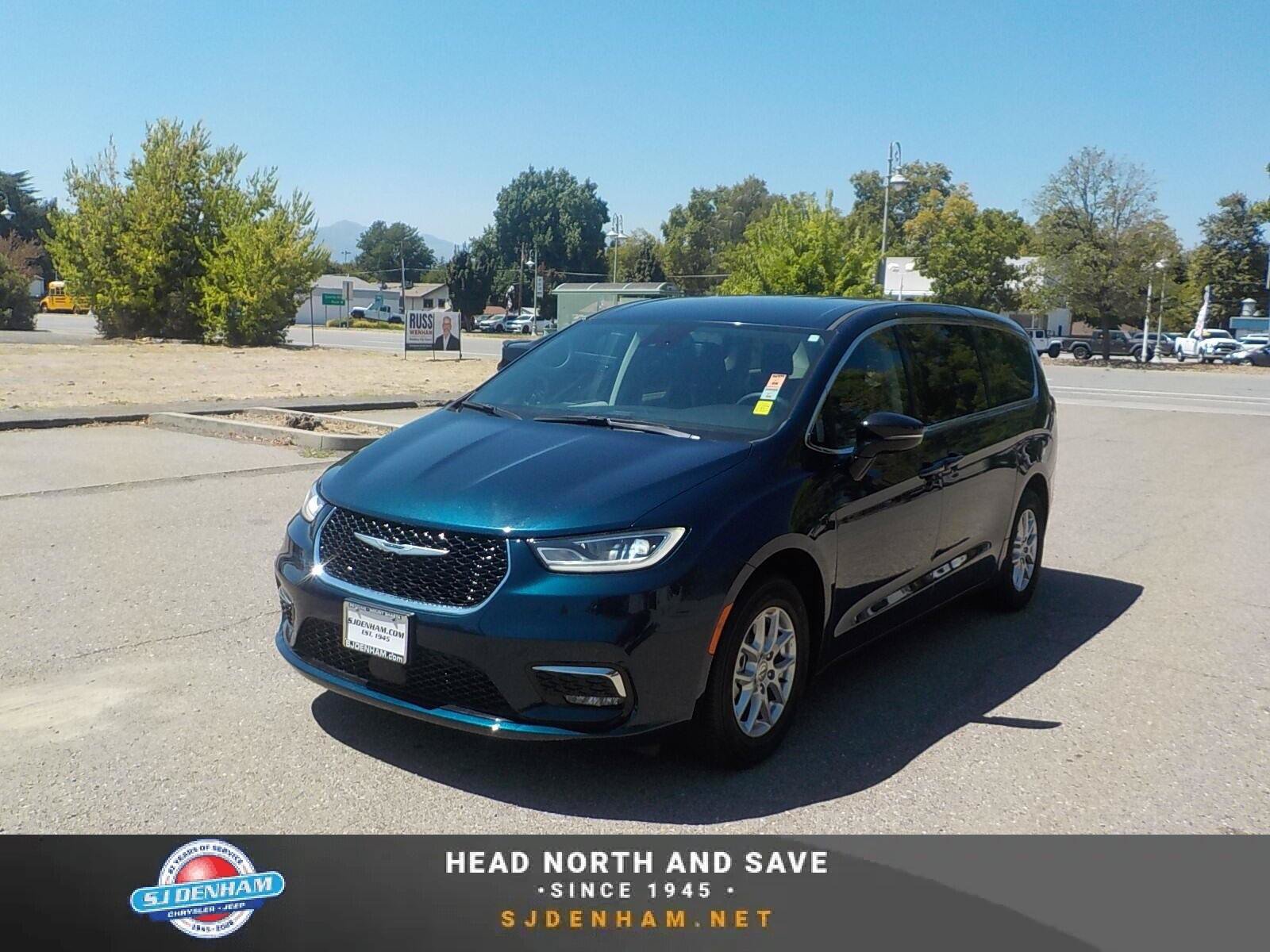 Used 2024 Chrysler Pacifica Touring-L