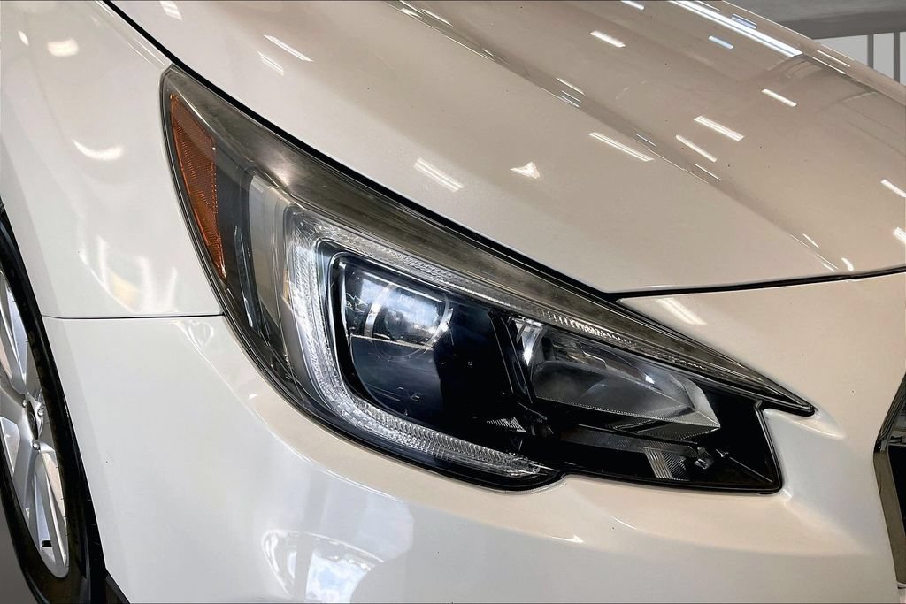 Used 2018 Subaru Outback 2.5i Premium AWD/4WD image 32