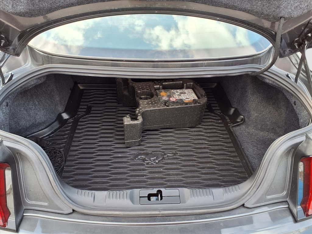 Used 2020 Ford Mustang GT image 30