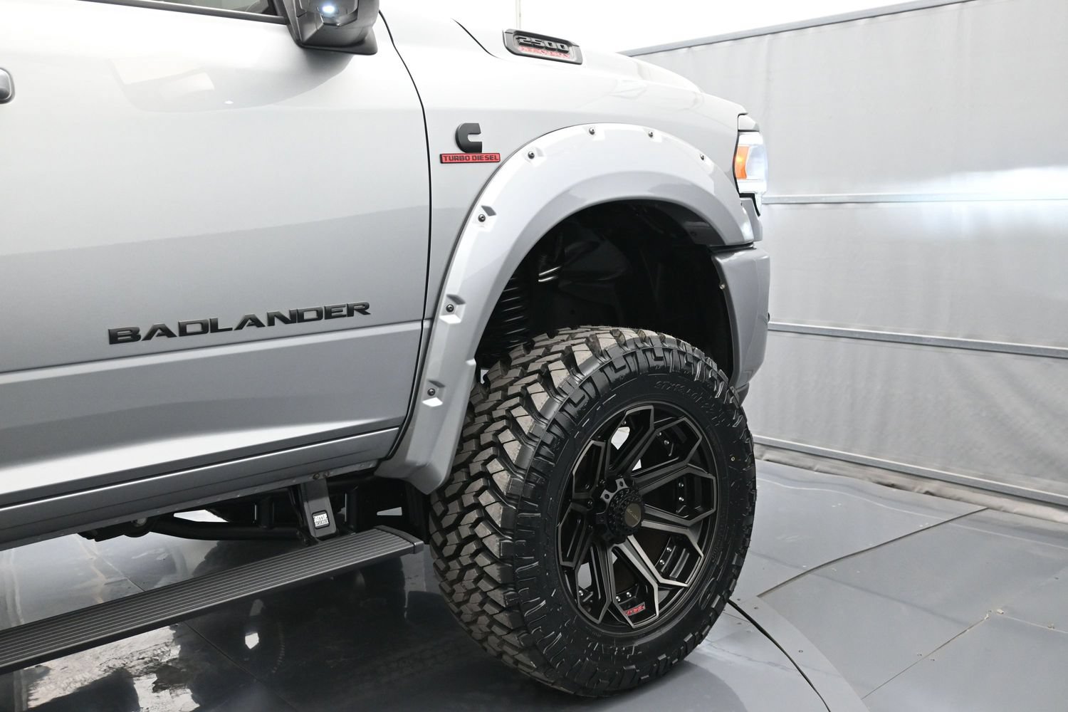 Used 2023 RAM 2500 Big Horn w/ Level 2 Equipment Group AWD/4WD image 45