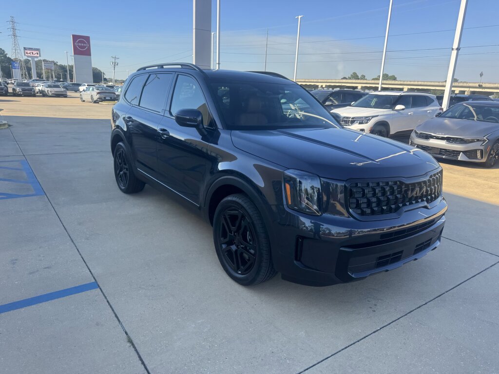 Used 2025 Kia Telluride EX X-Line image 9