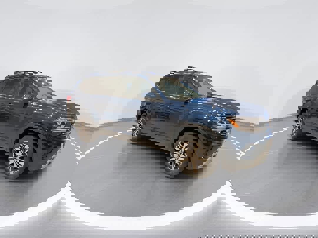 Used 2021 Volkswagen Atlas SE image 2