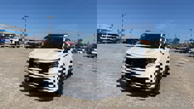 Used 2022 Kia Sorento SX image 4