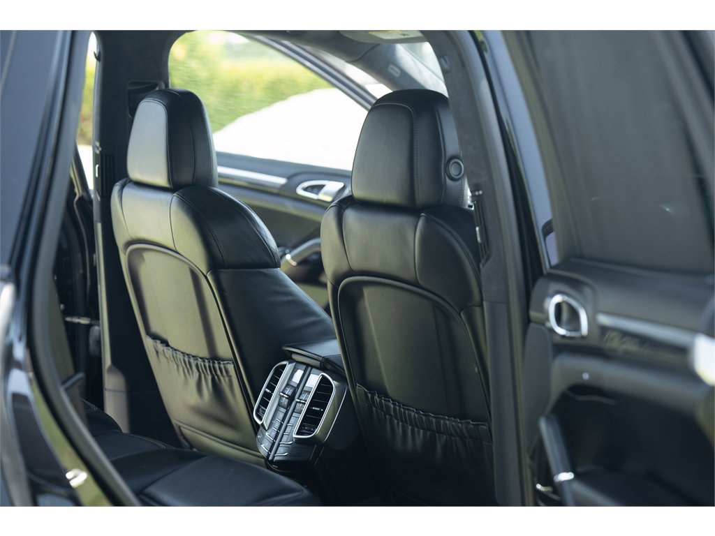 Used 2017 Porsche Cayenne image 22