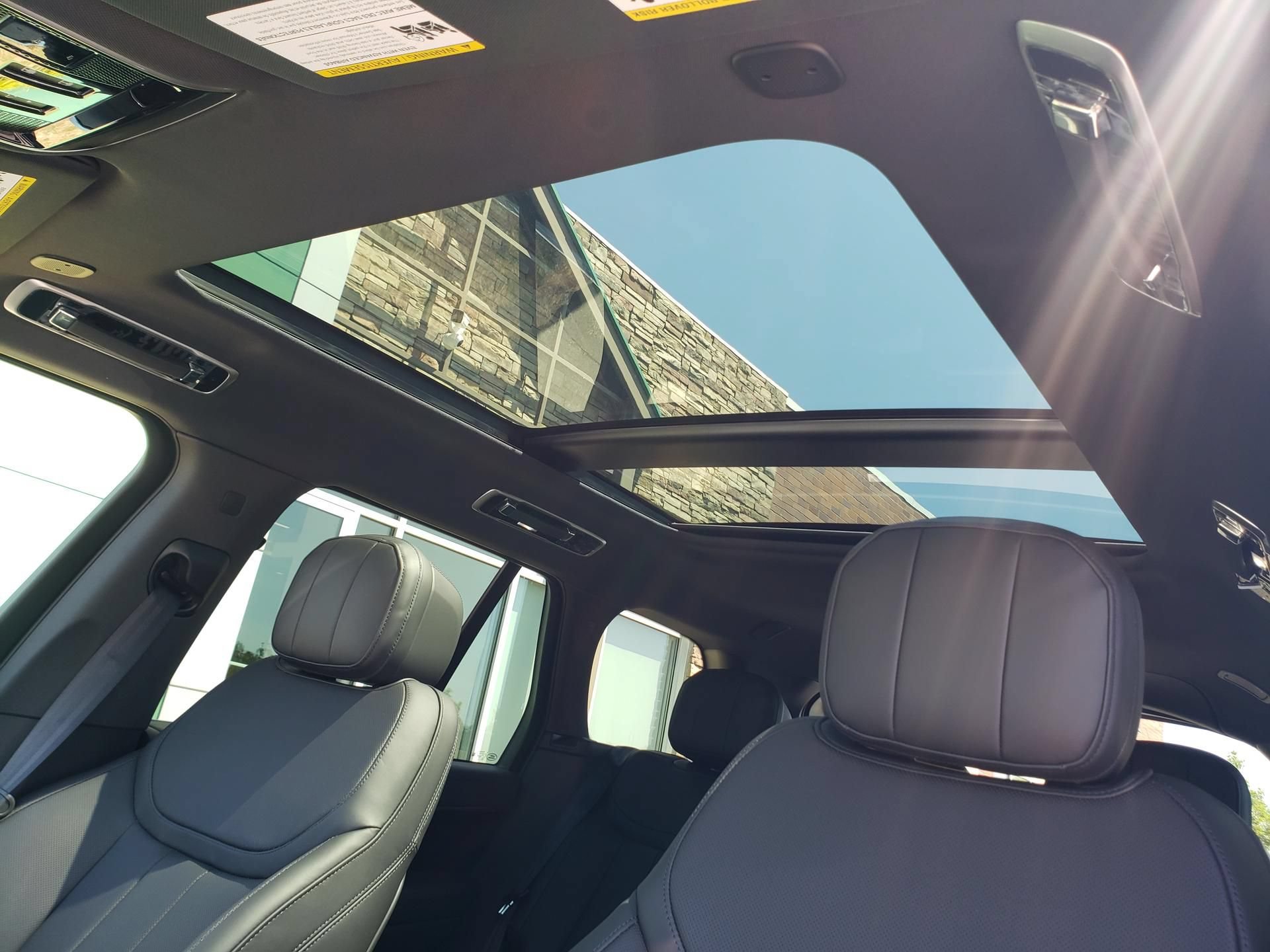 New 2026 Land Rover Range Rover SE AWD/4WD image 21