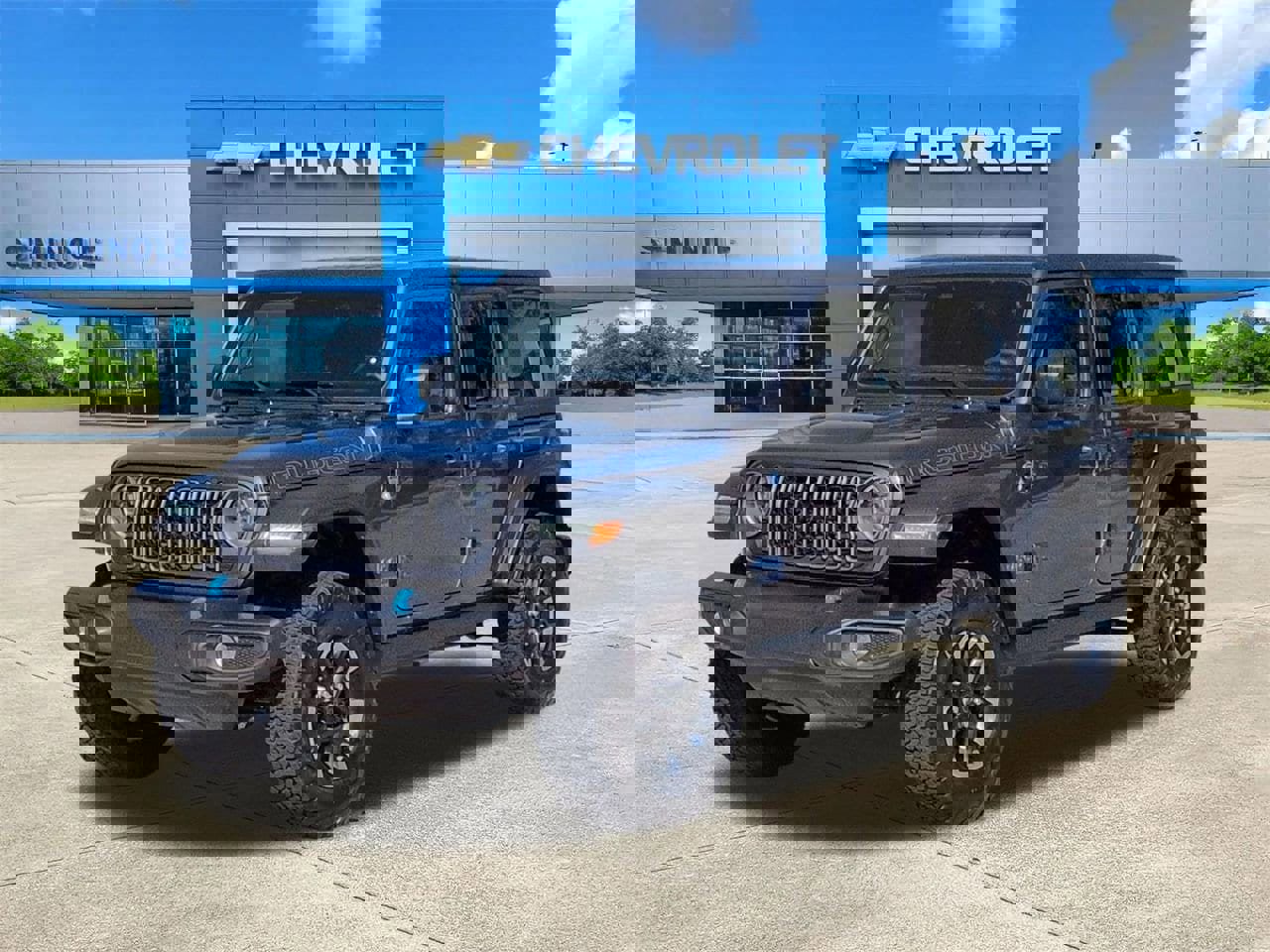 Used 2025 Jeep Wrangler Unlimited Rubicon 4xe w/ Convenience Group image 2