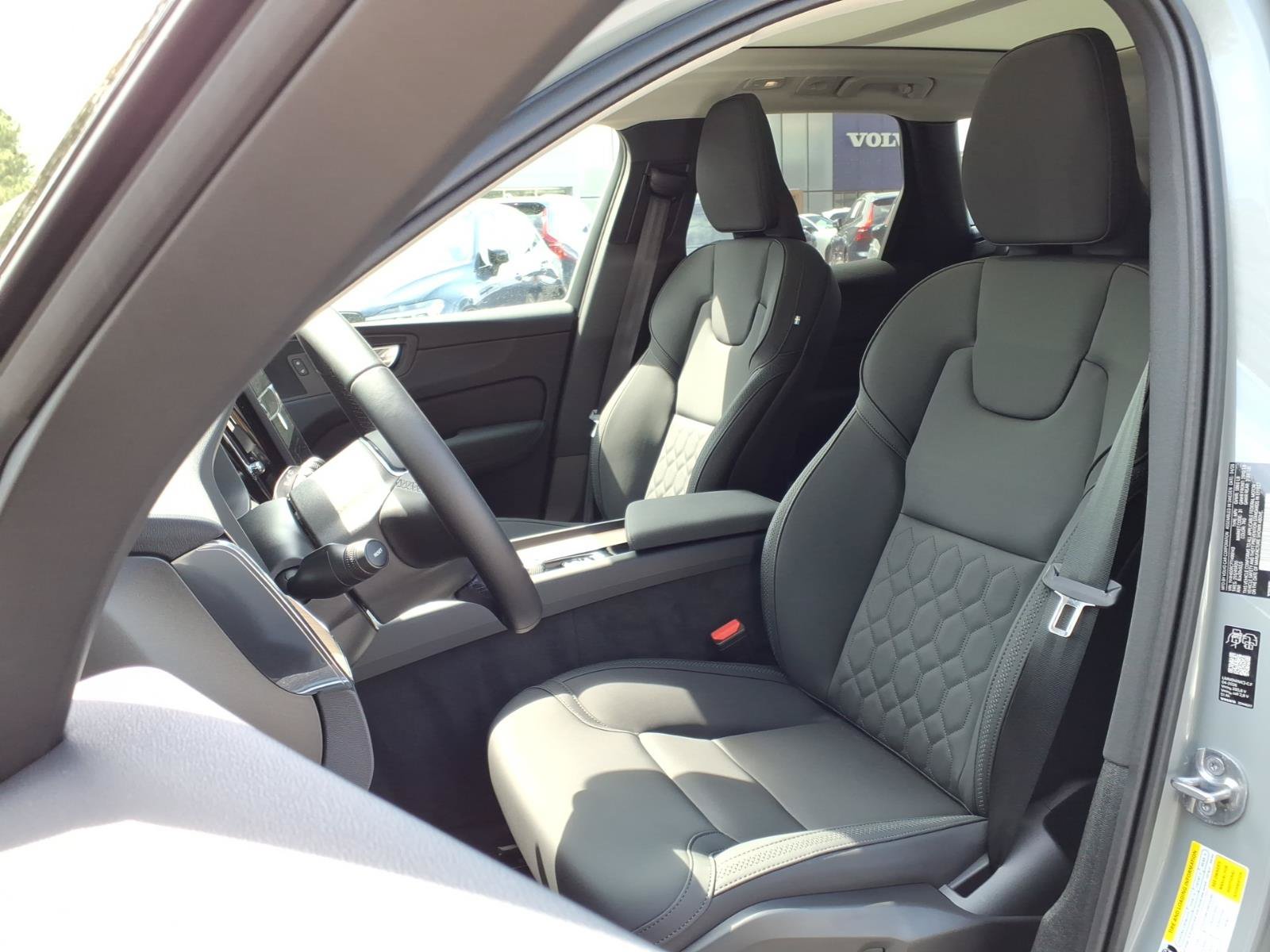 New 2026 Volvo XC60 T8 Plus w/ Protection Package Premier AWD/4WD image 6