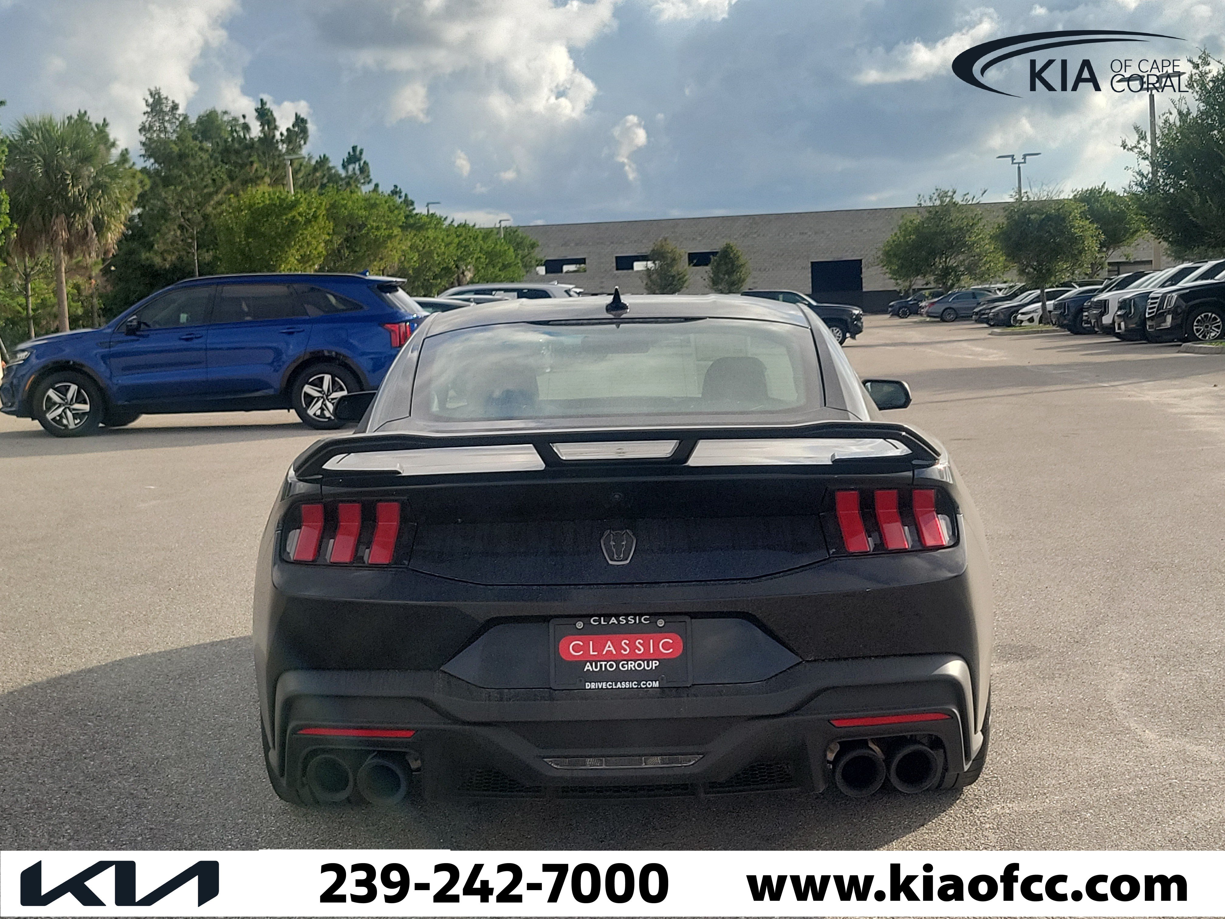 Used 2025 Ford Mustang Dark Horse RWD image 5