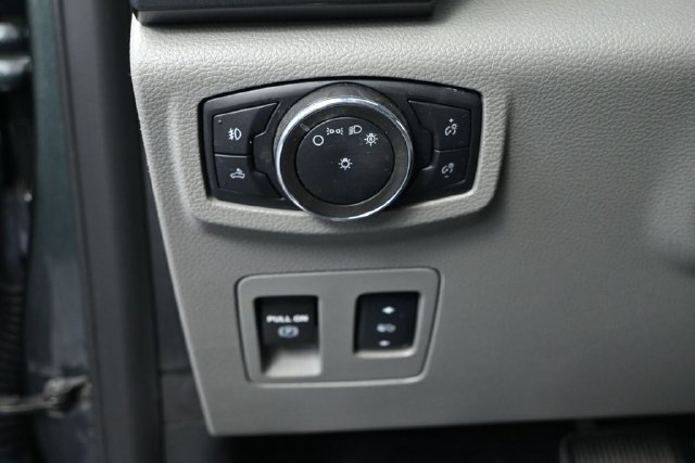 Used 2018 Ford F150 XLT w/ Equipment Group 302A Luxury AWD/4WD image 24