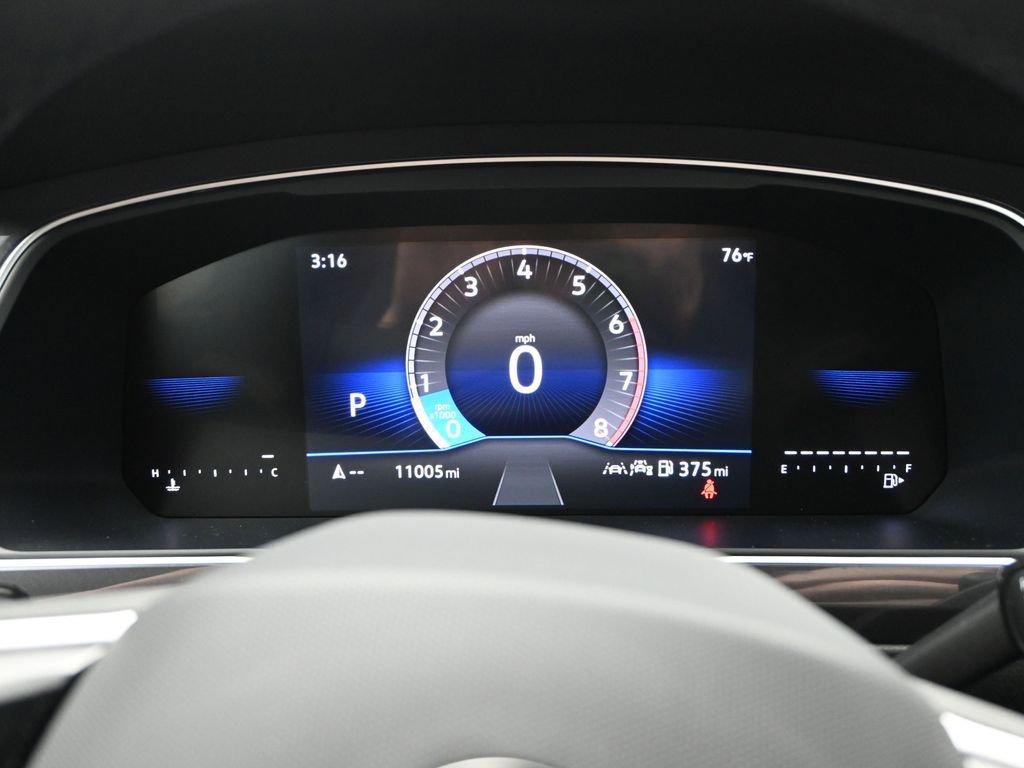 Used 2024 Volkswagen Tiguan SE R-Line image 19