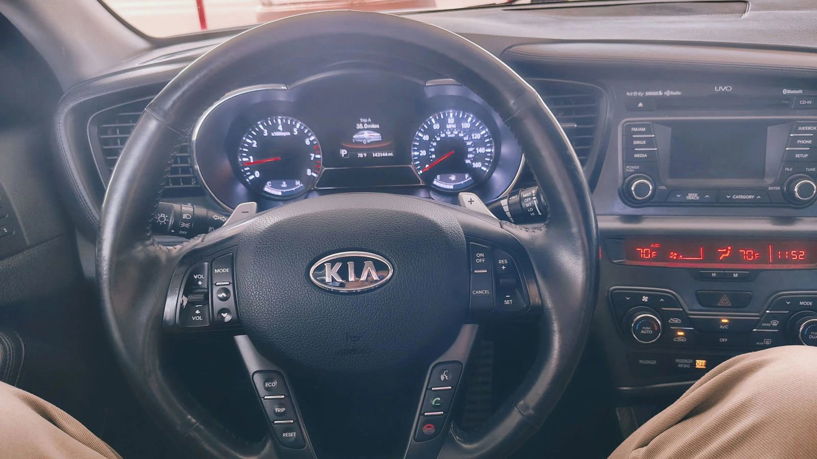 Used 2012 Kia Optima SX w/ Premium Touring Pkg image 24