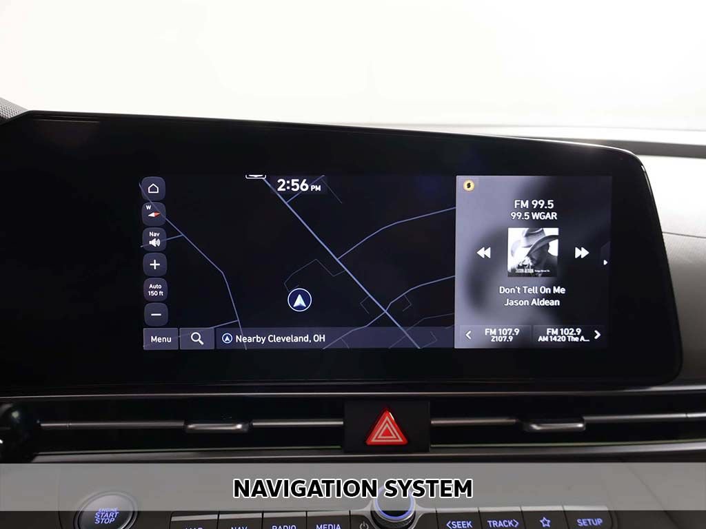 Used 2025 Hyundai Elantra SEL FWD image 3