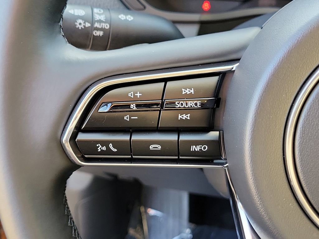 Certified 2025 MAZDA CX-70 Plug-In Hybrid w/ Premium Pkg image 26