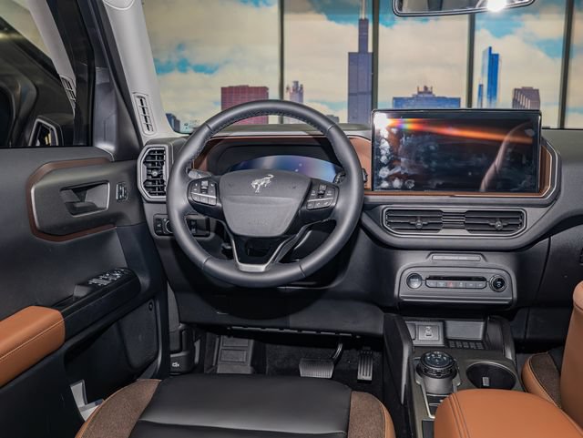 Used 2025 Ford Bronco Sport Outer Banks w/ Outer Banks Tech Package+ AWD/4WD image 16